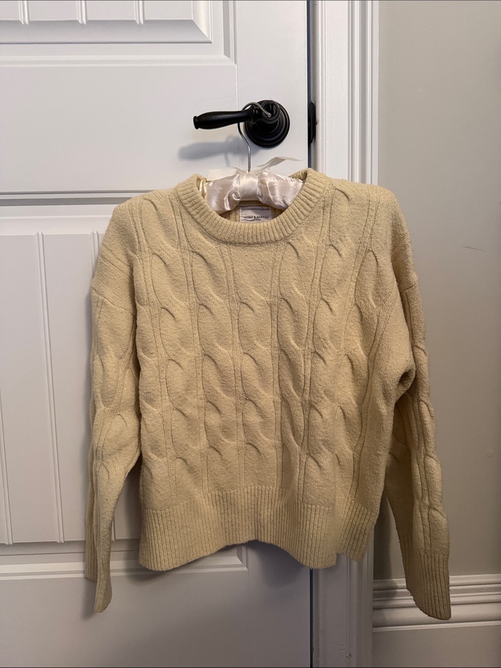 Women's Cream Cable Crewneck Sweater